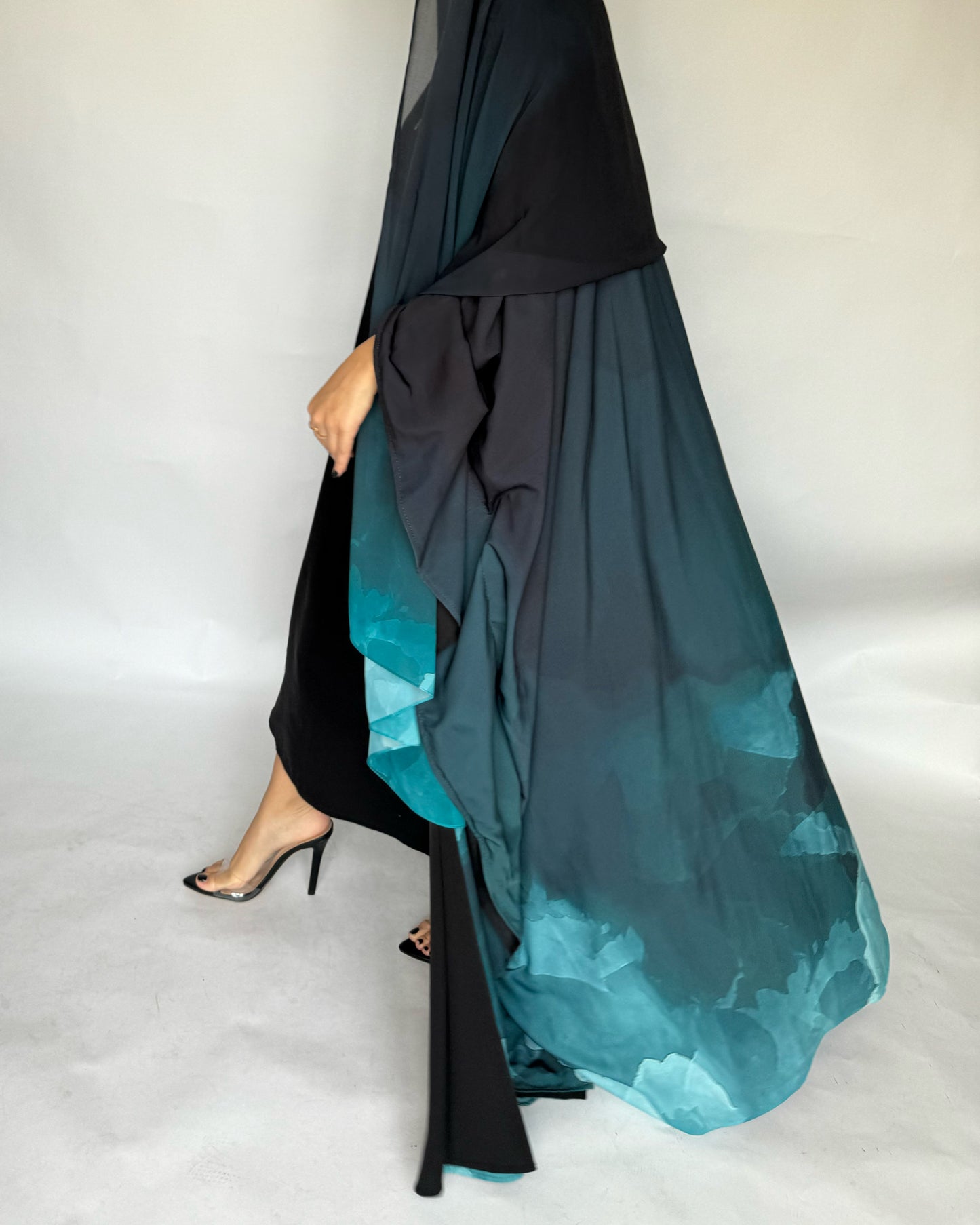 A125 - Blue Gradient Cloud Abaya