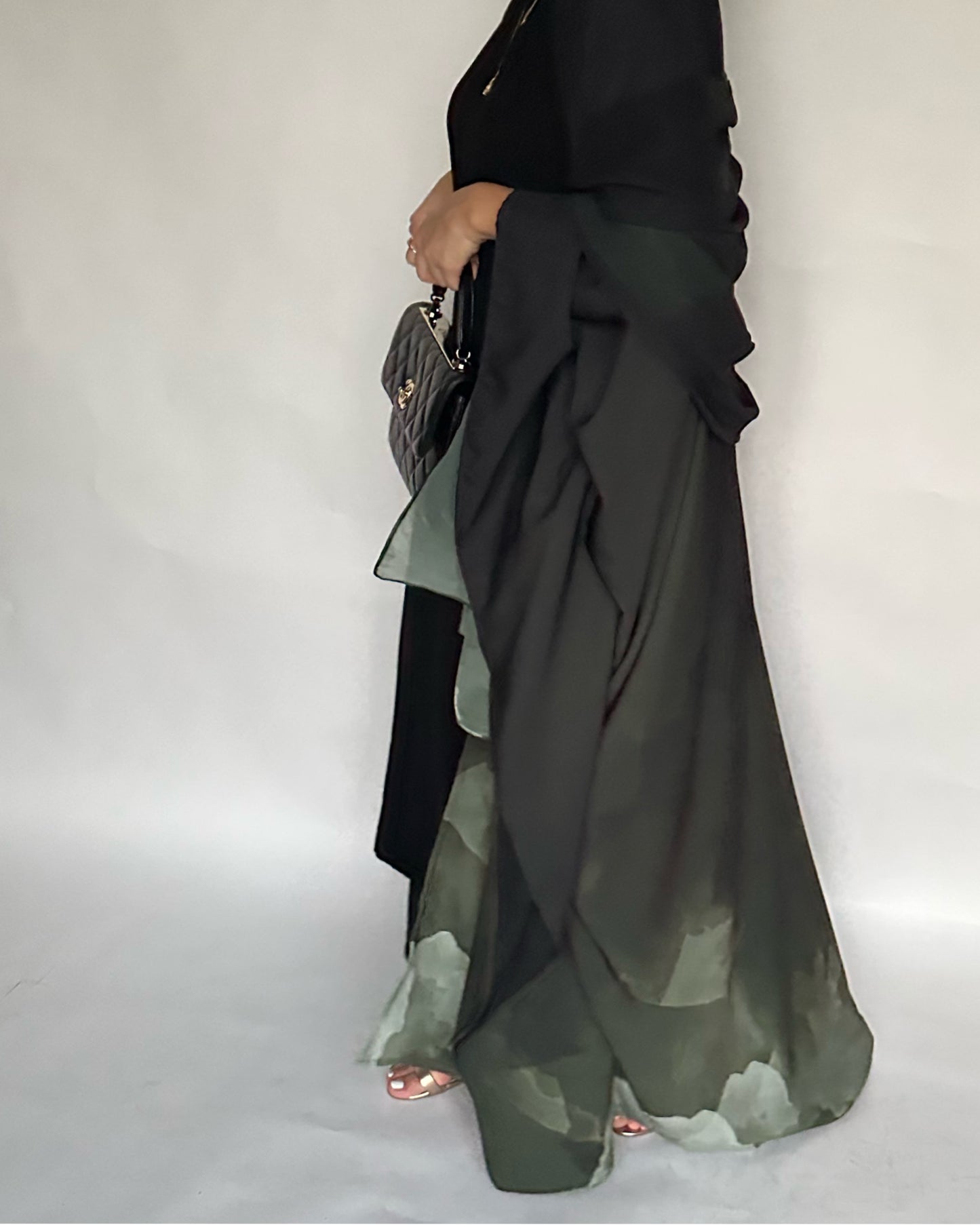 A121 - Green Gradient Cloud Abaya