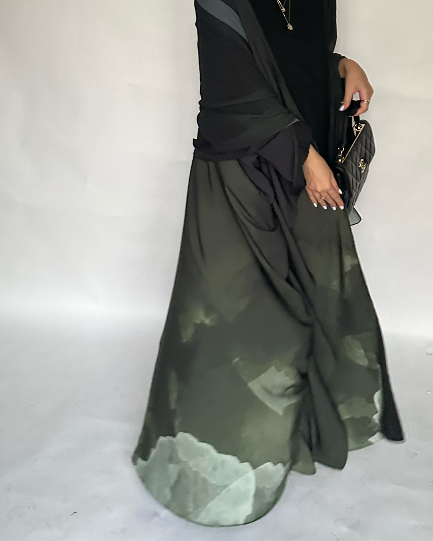 A121 - Green Gradient Cloud Abaya