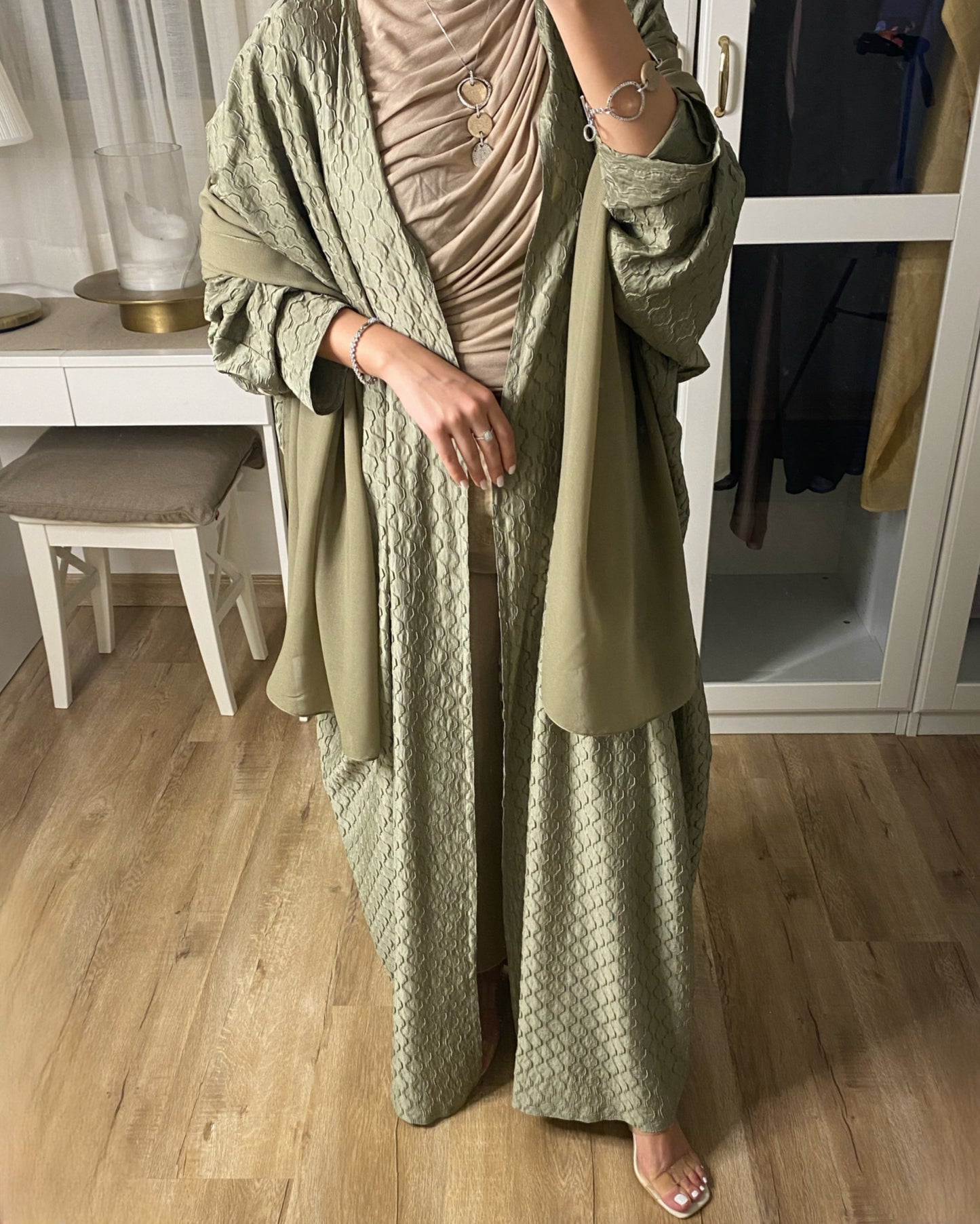 A087 - Summery Light Green Pattern Abaya