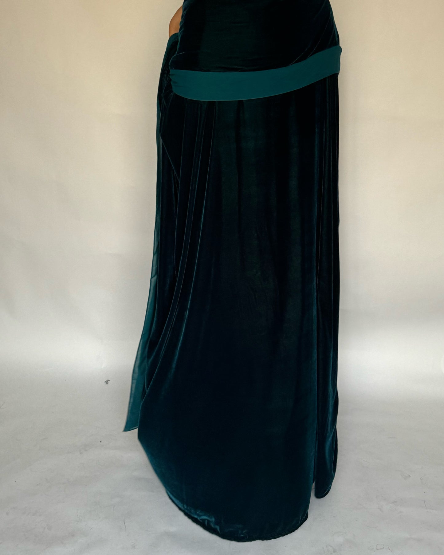 A141 - Turquoise Winter Velvet Abaya & Head Scarf