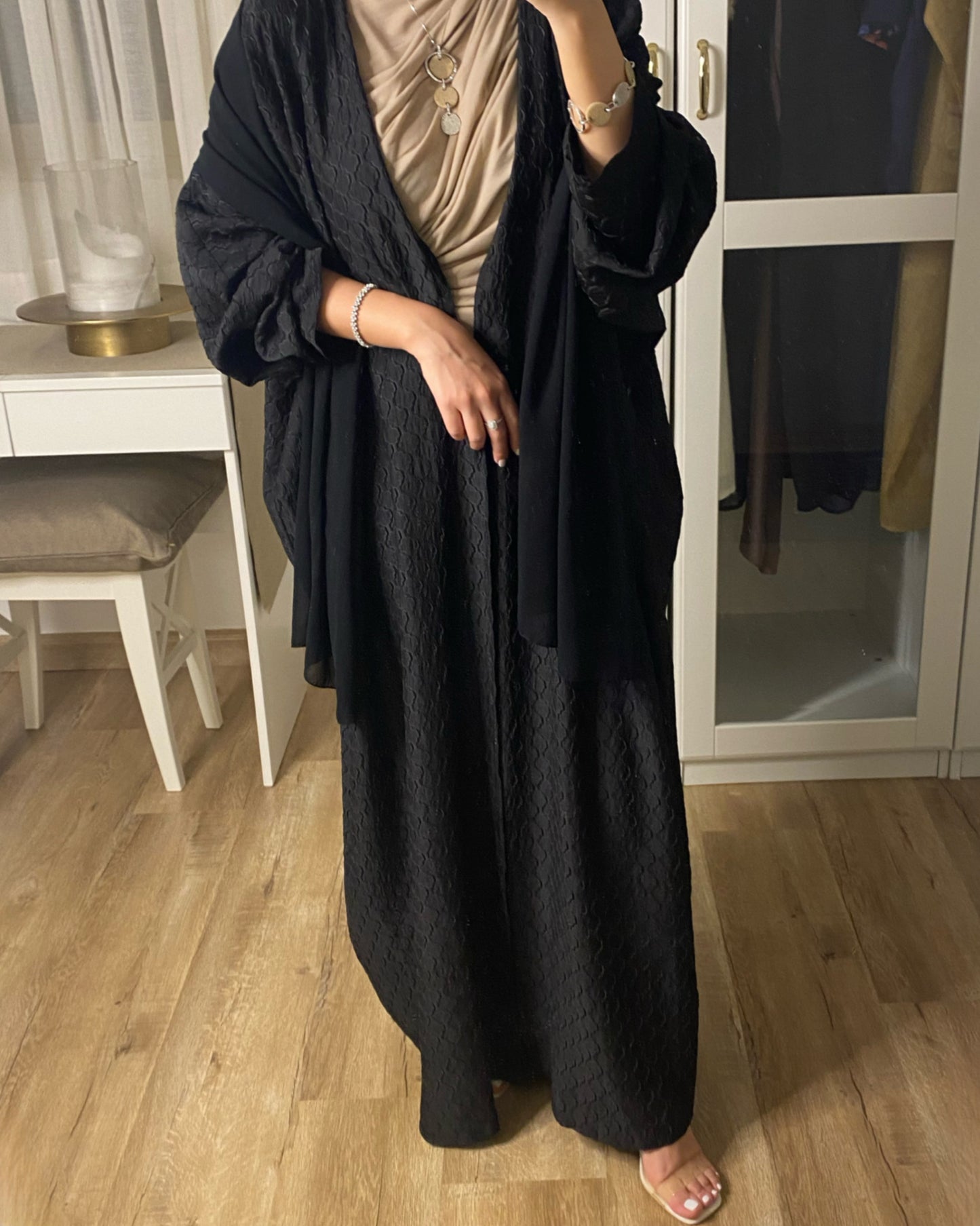 A089 - Summery Black Pattern Abaya