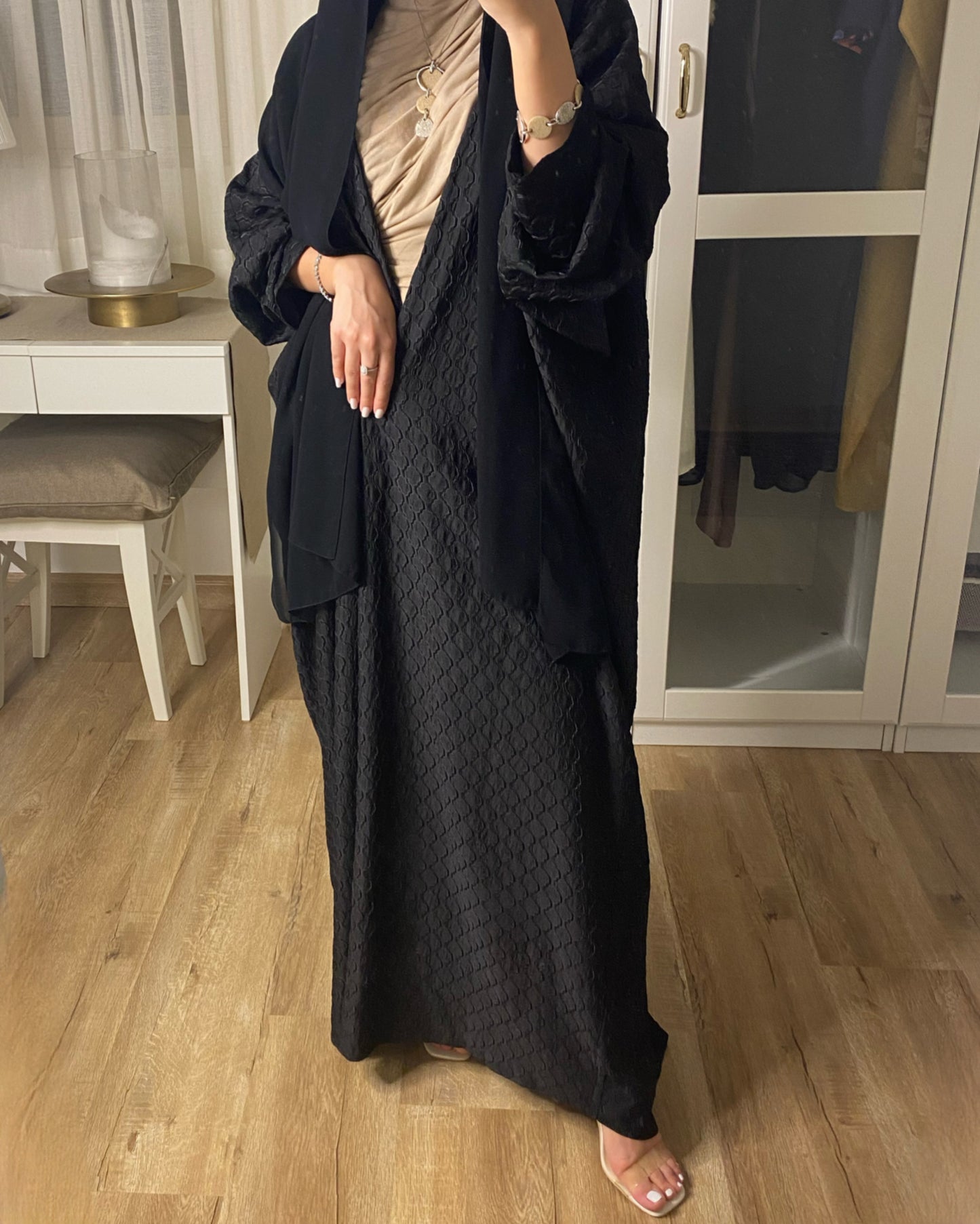 A089 - Summery Black Pattern Abaya