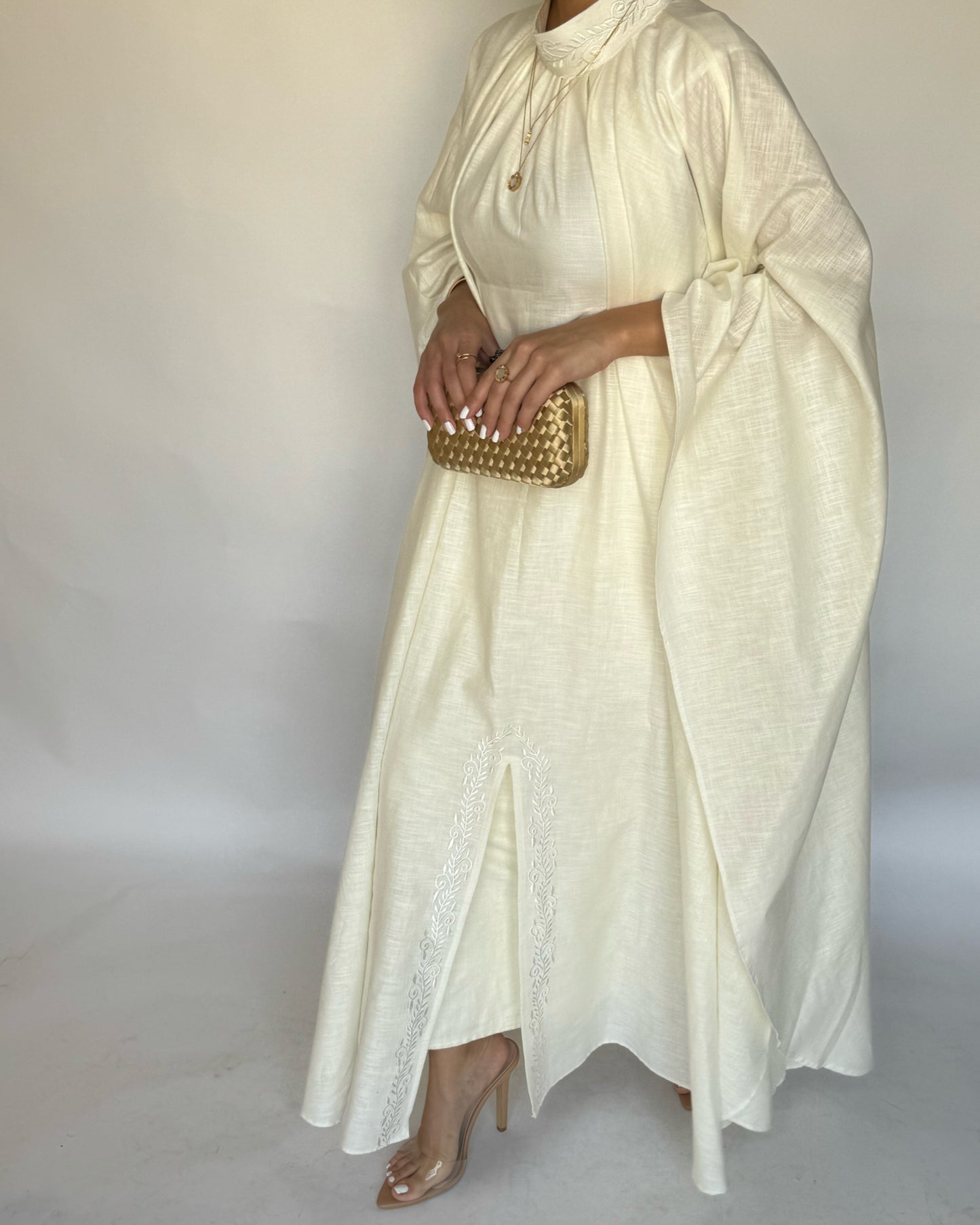 A164 - Off-White Two Piece Embroidered Jalabiya