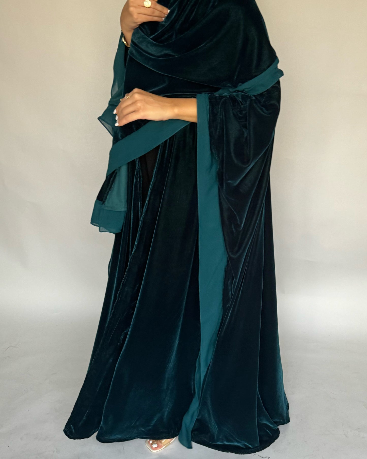 A141 - Turquoise Winter Velvet Abaya & Head Scarf