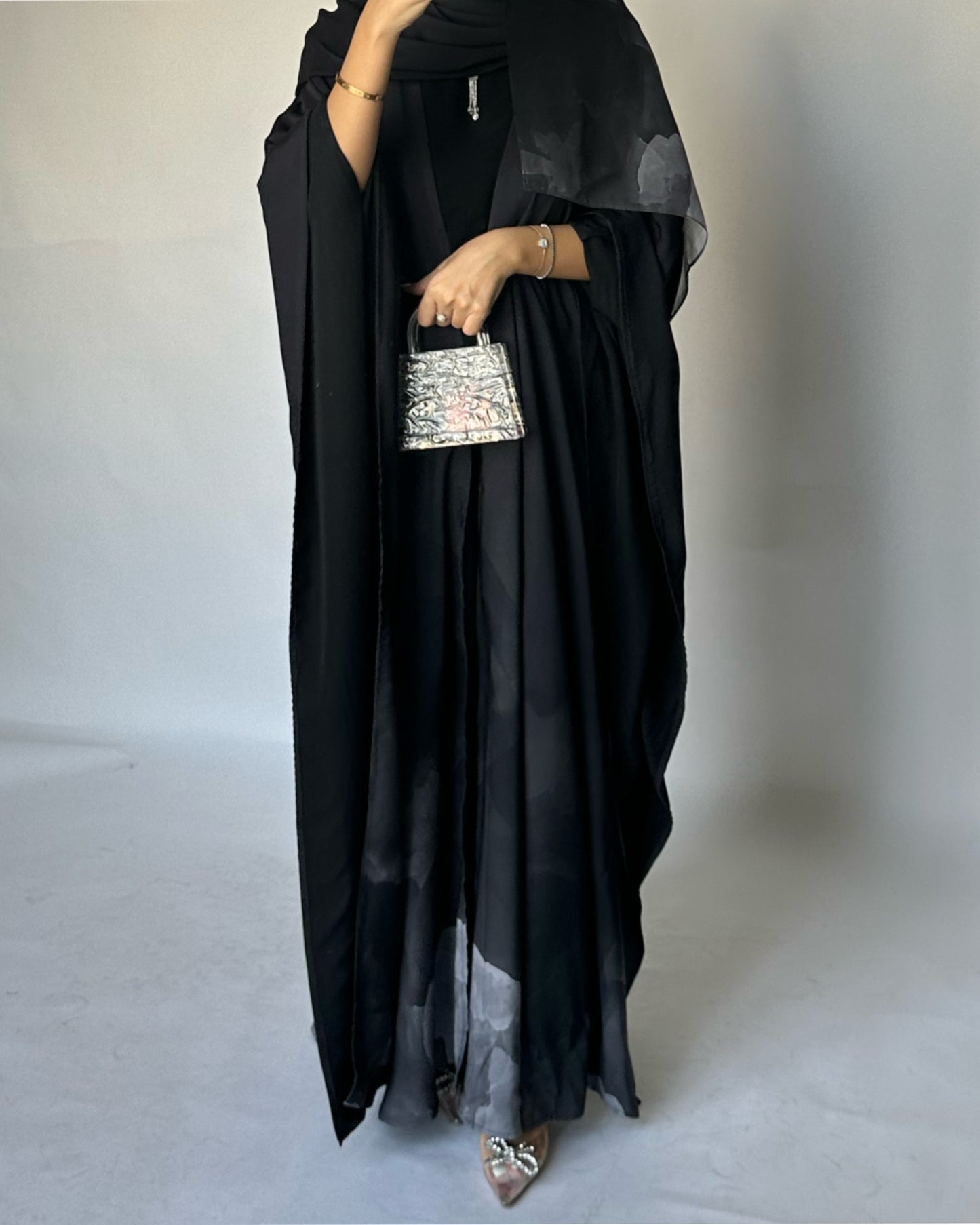 A123 - Gray Gradient Cloud Abaya