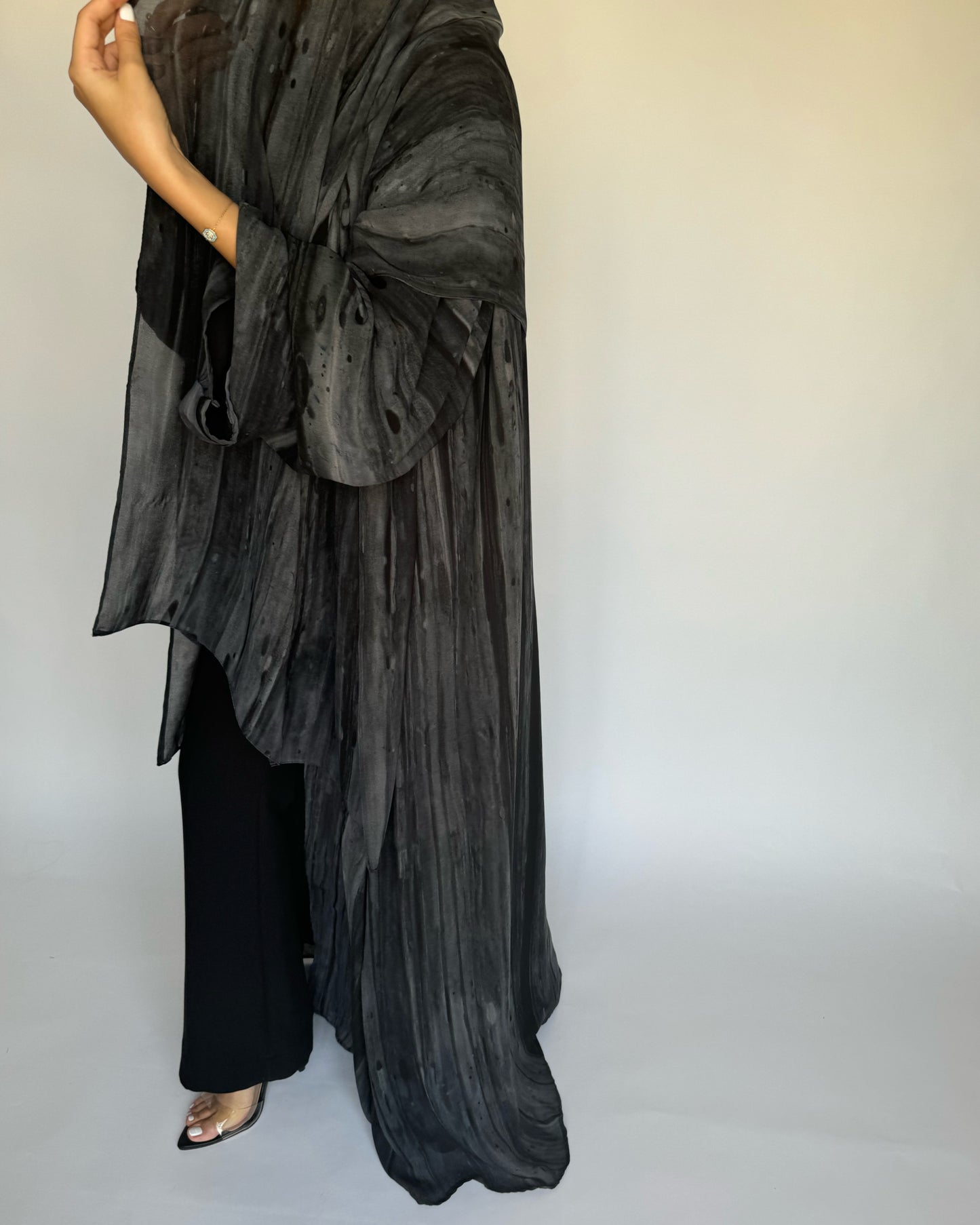 Gray Pattern Abaya (READY TO SHIP)