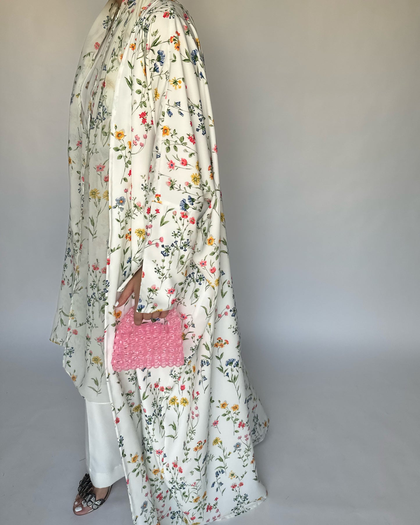 A244 - Off-White Summery Flower Abaya