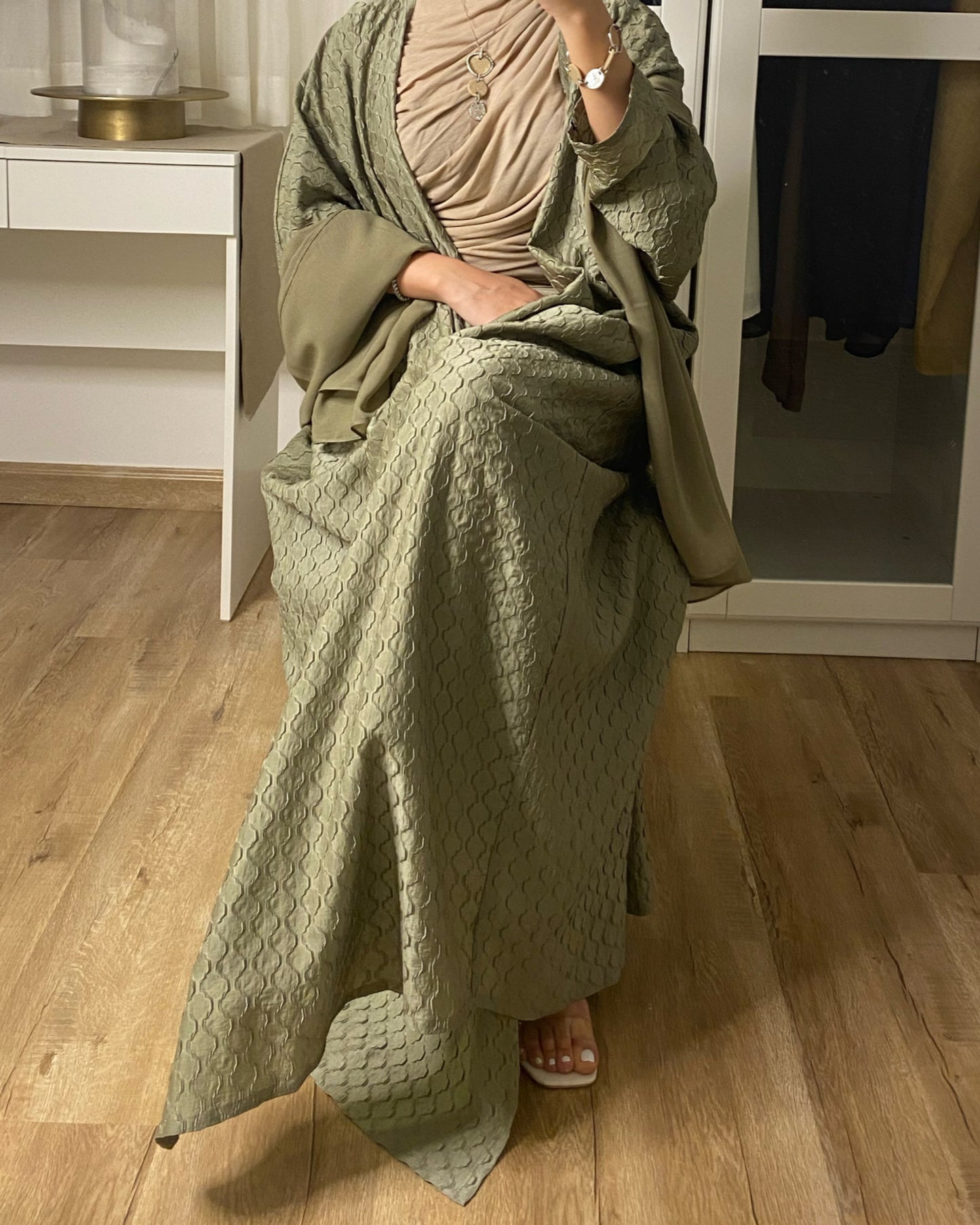 A087 - Summery Light Green Pattern Abaya