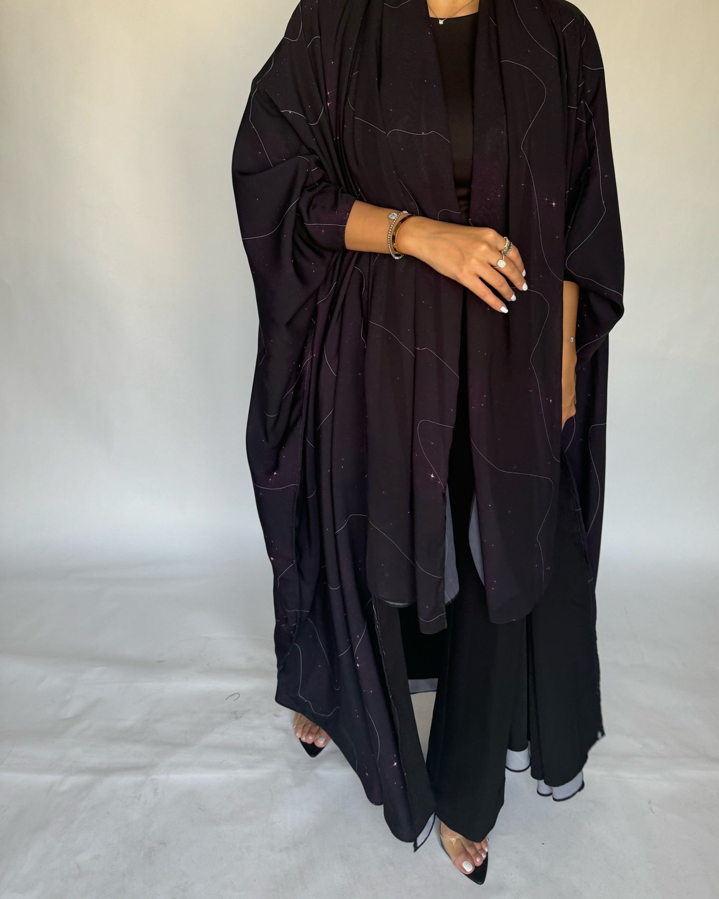 Black Space Abaya with a Hint of Maroon (READY TO SHIP)