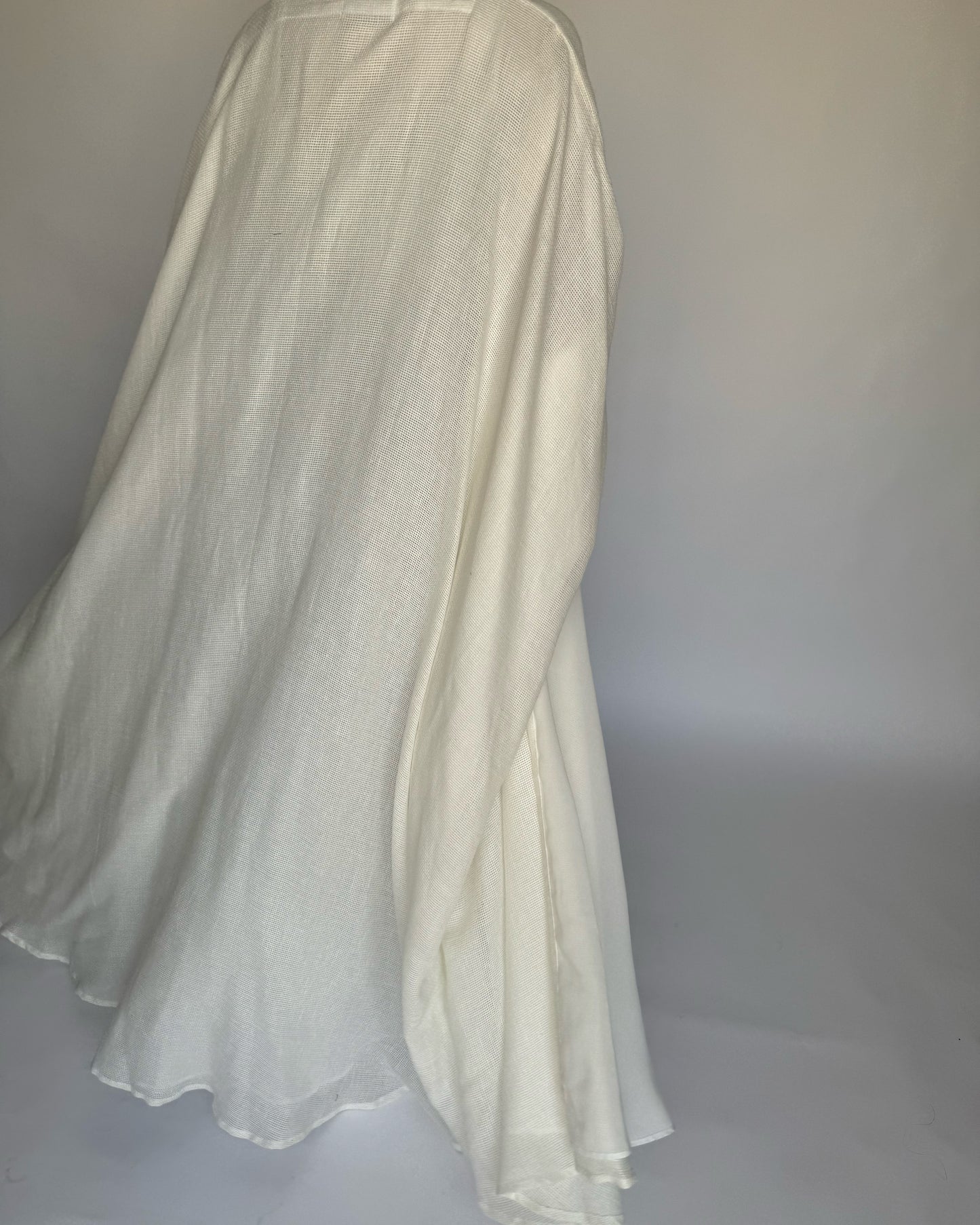 A221 - Summer Daily Off-White Weave Abaya