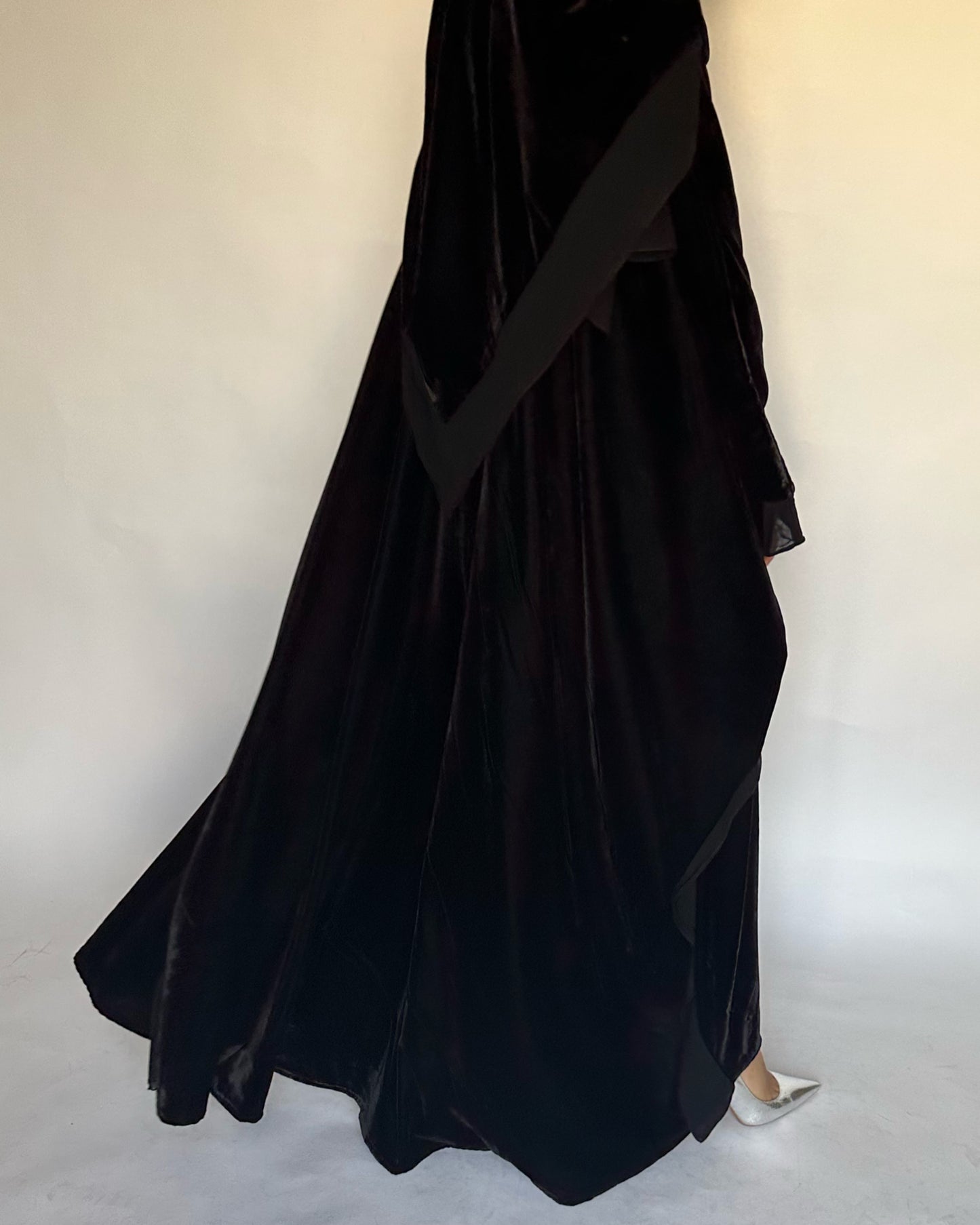 A140 - Black Winter Velvet Abaya & Head Scarf