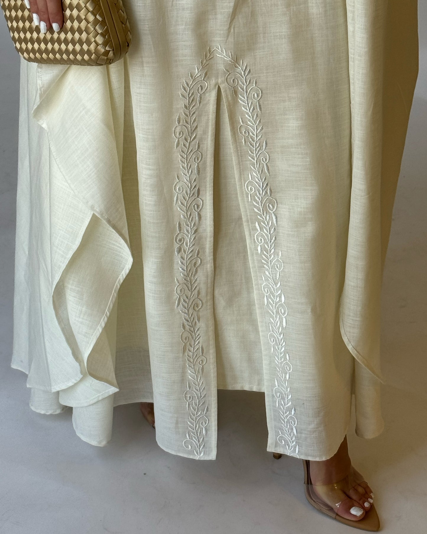 A164 - Off-White Two Piece Embroidered Jalabiya