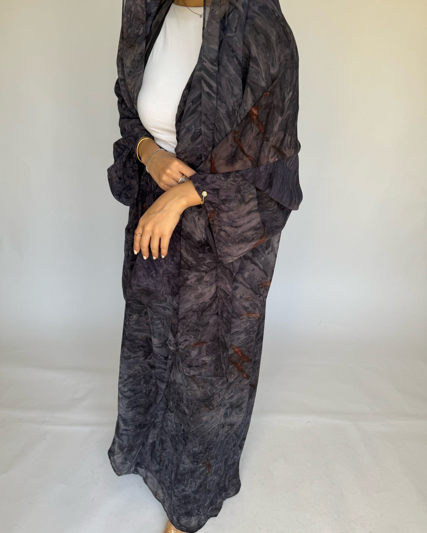 A187 - Purple-ish Grey Pattern Abaya