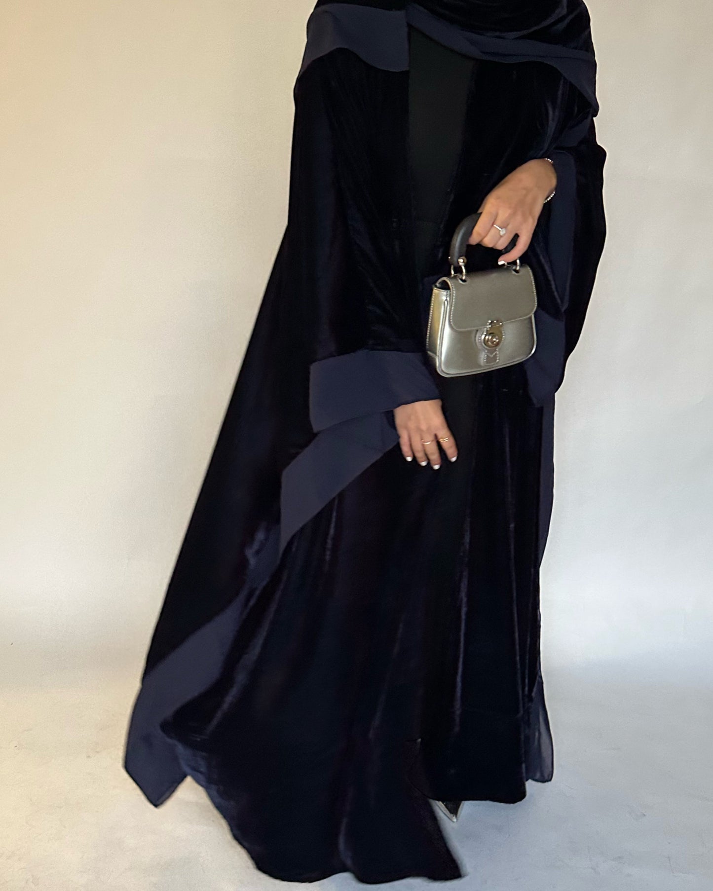 Navy Blue Winter Velvet Abaya & Head Scarf (READY TO SHIP)