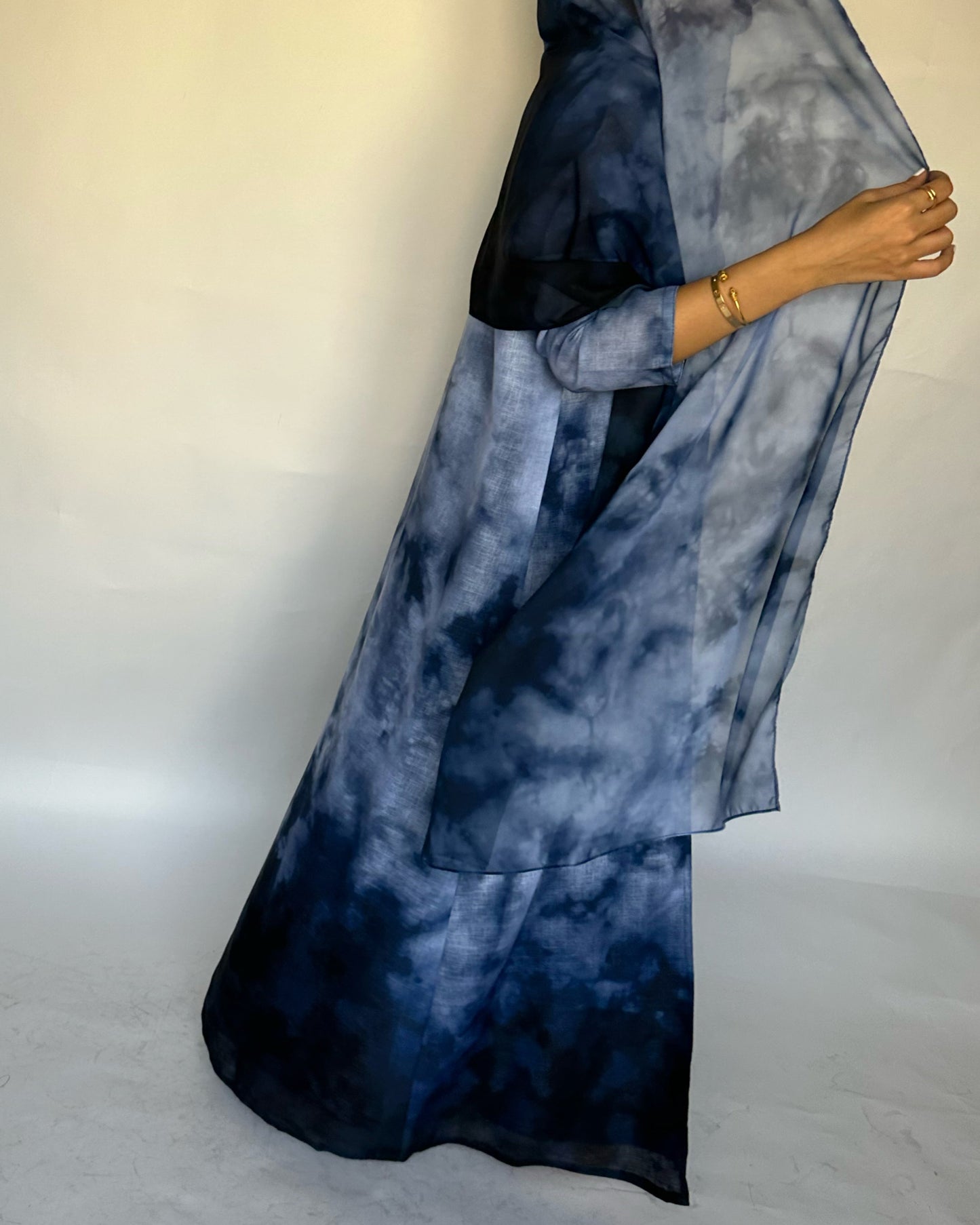 Blue Ombre Linen Abaya (READY TO SHIP)