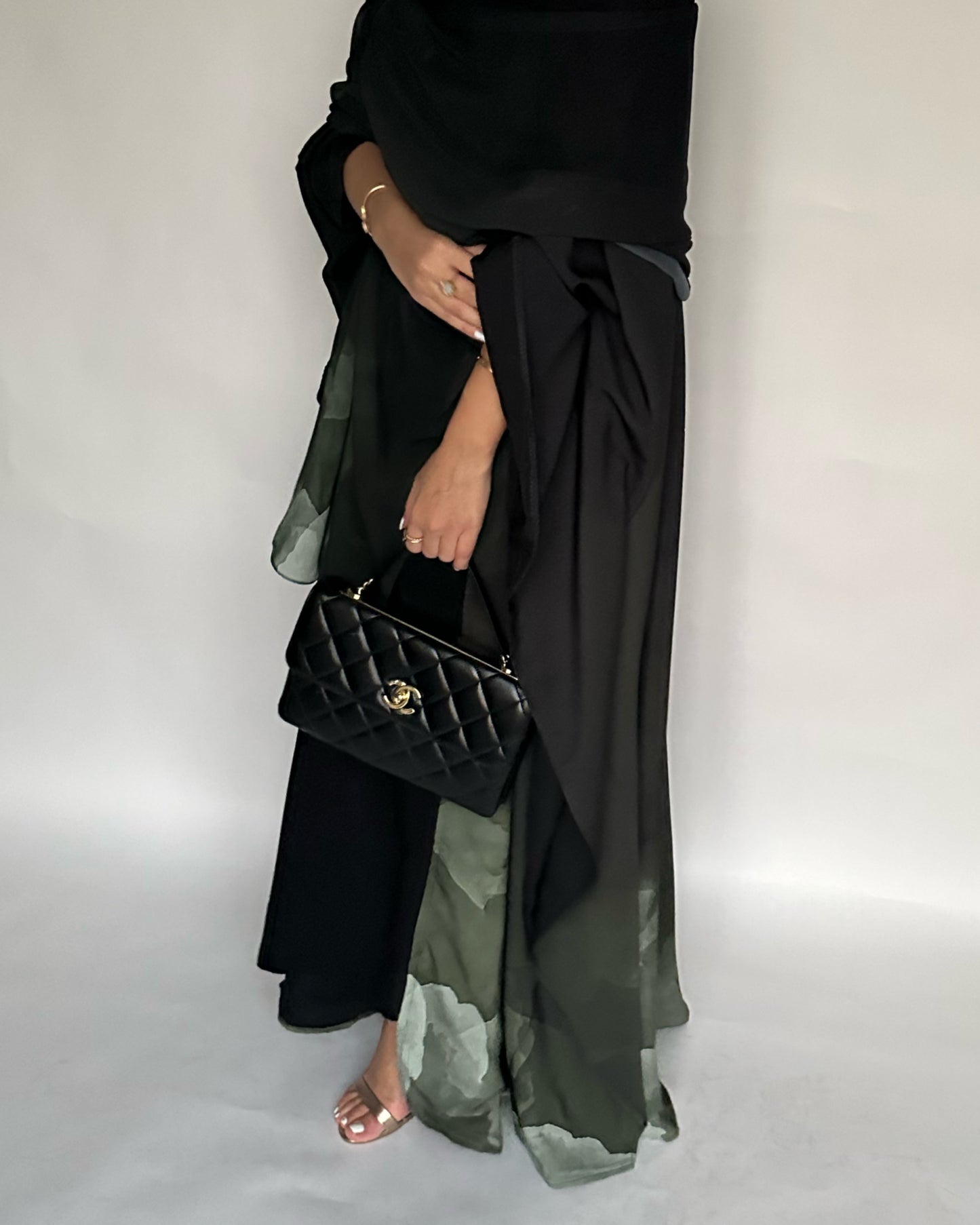 A121 - Green Gradient Cloud Abaya