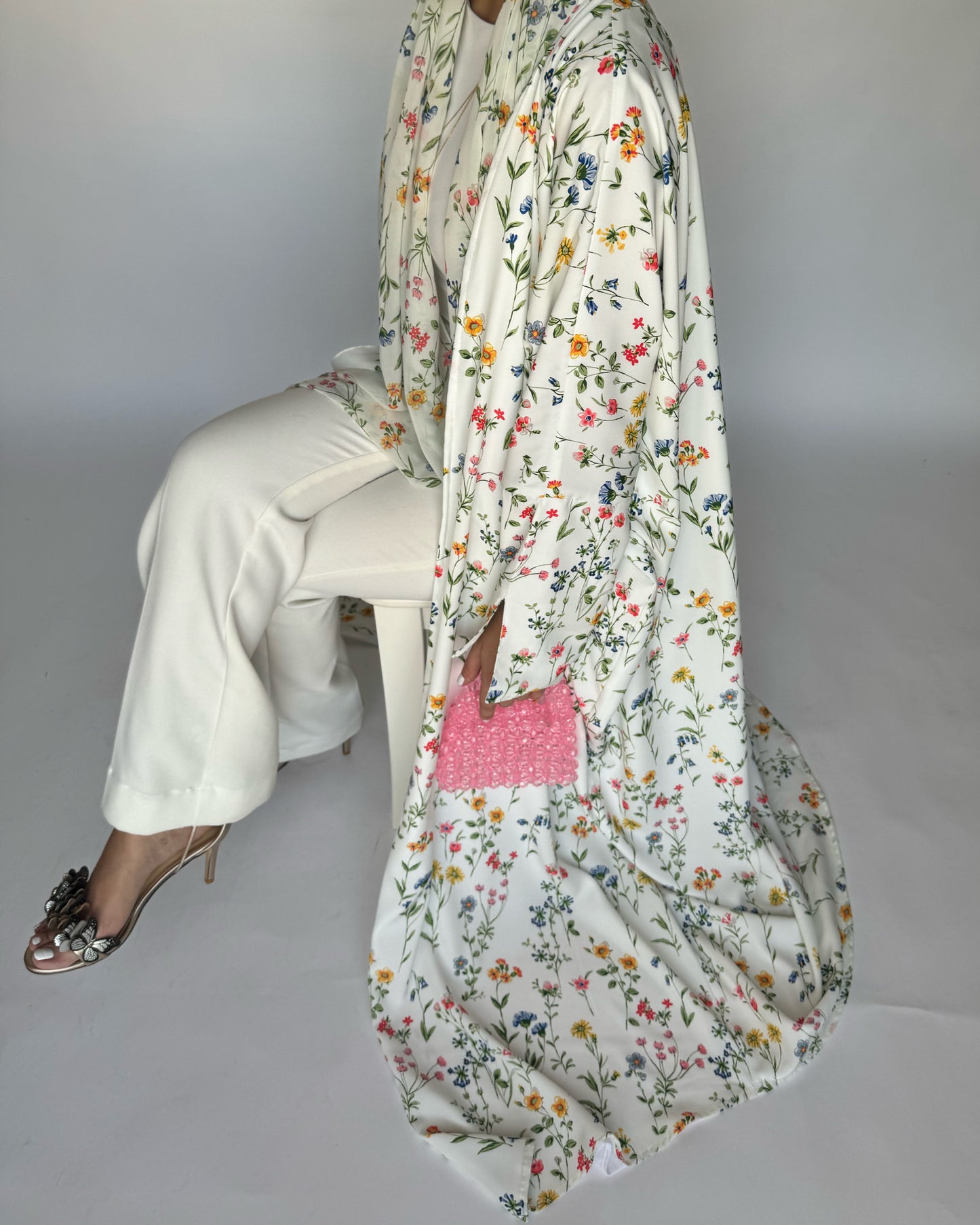 A244 - Off-White Summery Flower Abaya