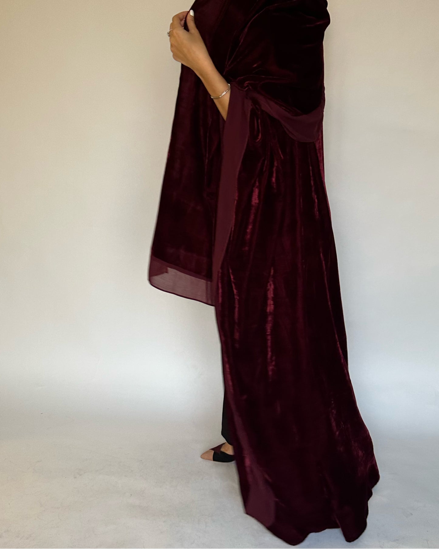 A138 - Maroon Winter Velvet Abaya & Head Scarf