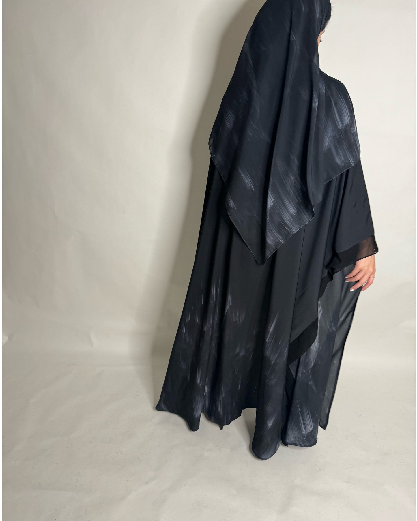 Gray Sky Abaya (READY TO SHIP)