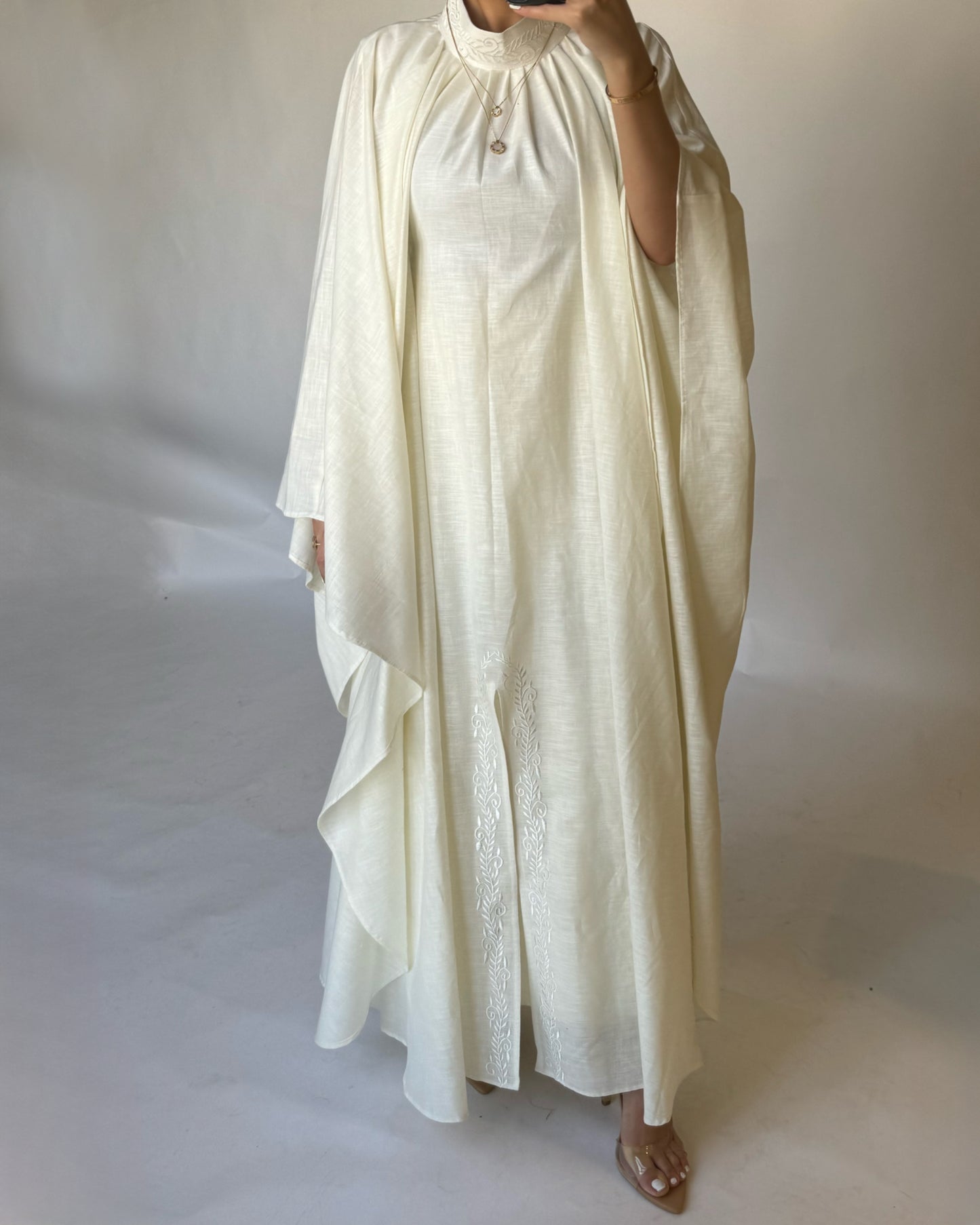 A164 - Off-White Two Piece Embroidered Jalabiya