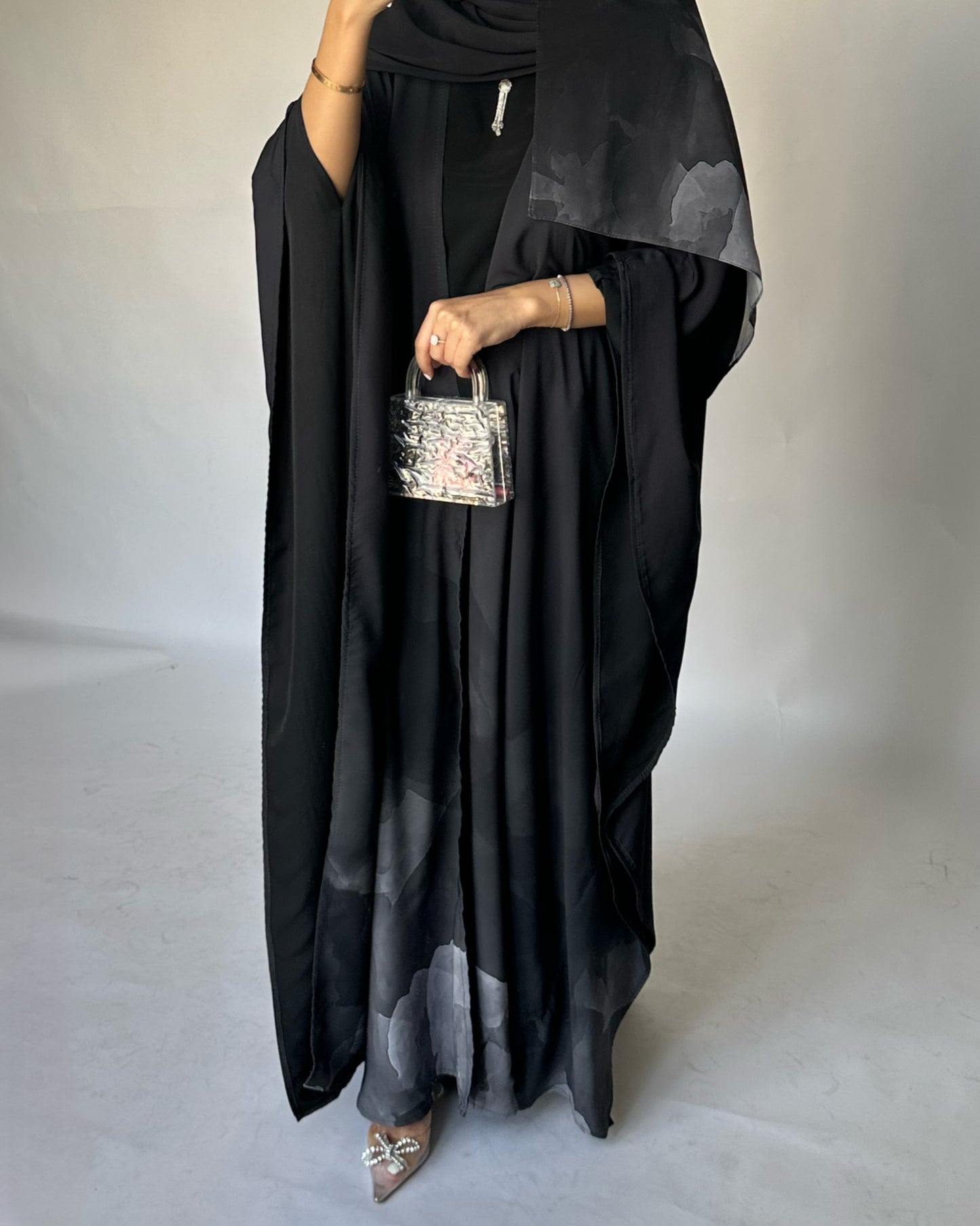 A123 - Gray Gradient Cloud Abaya