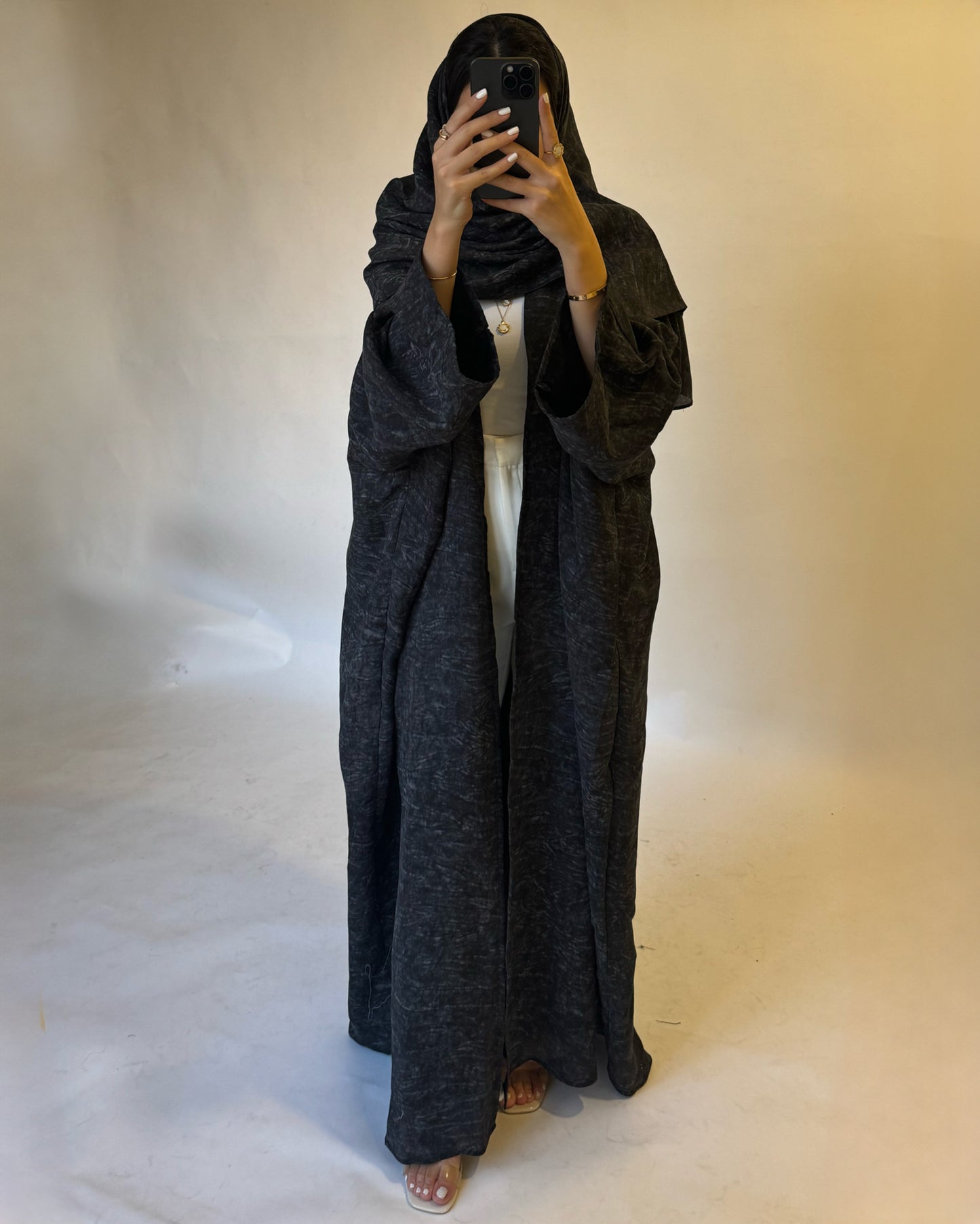 Gray-ish Black Pattern Abaya (READY TO SHIP)