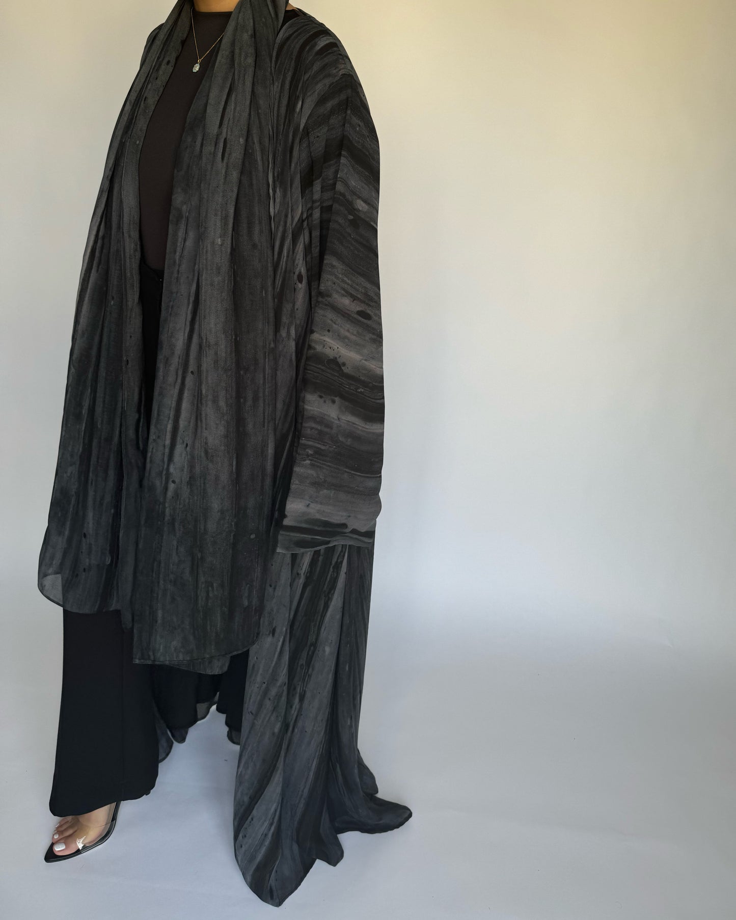 Gray Pattern Abaya (READY TO SHIP)