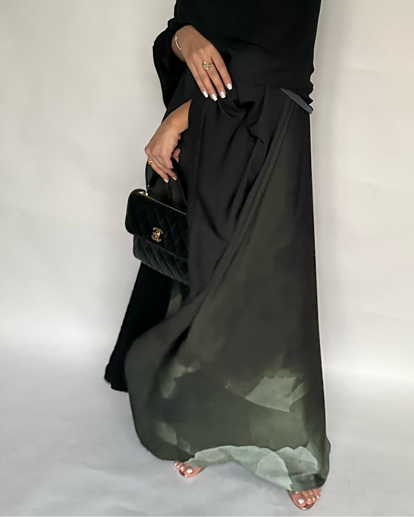 A121 - Green Gradient Cloud Abaya