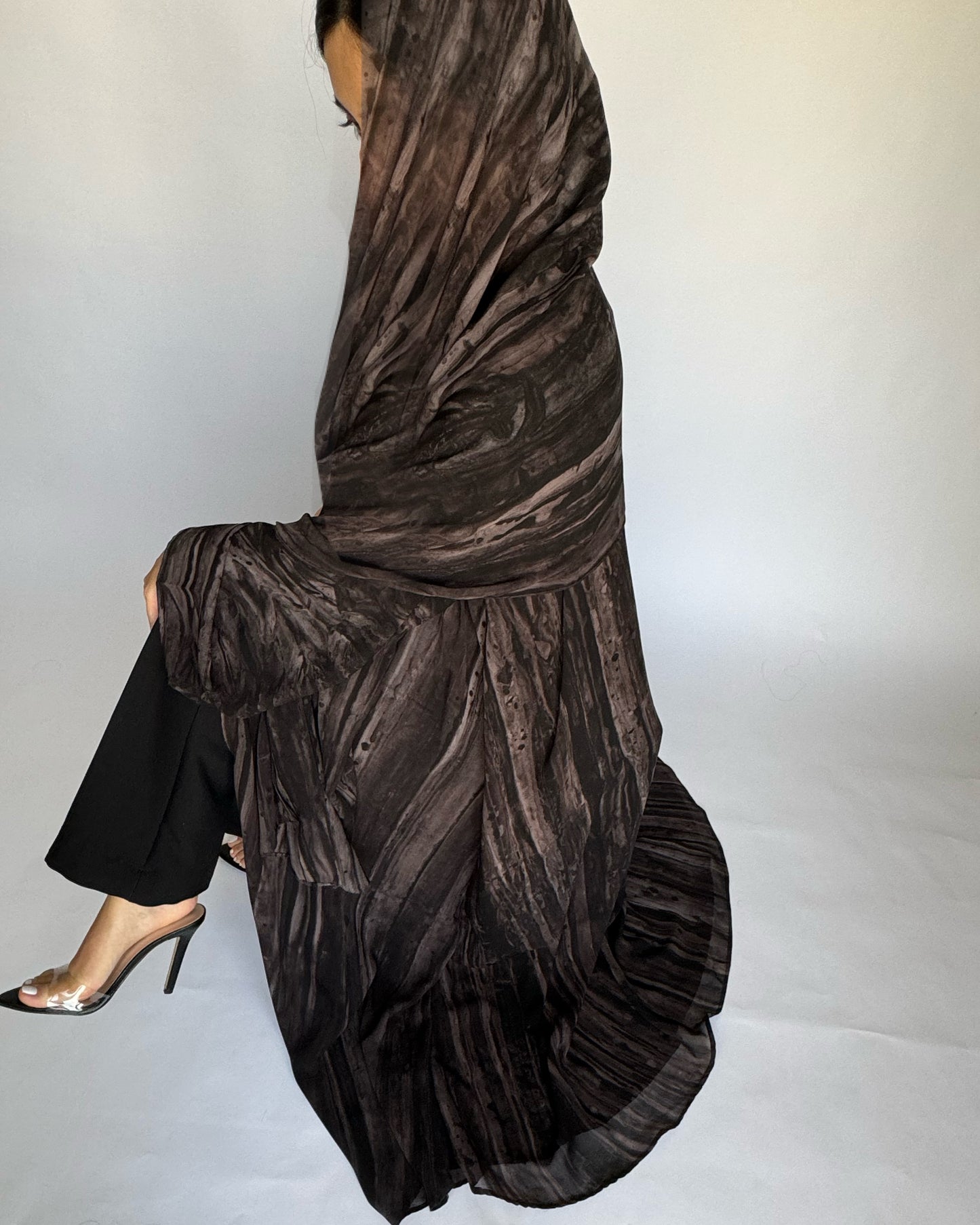 Brown Pattern Abaya (READY TO SHIP)