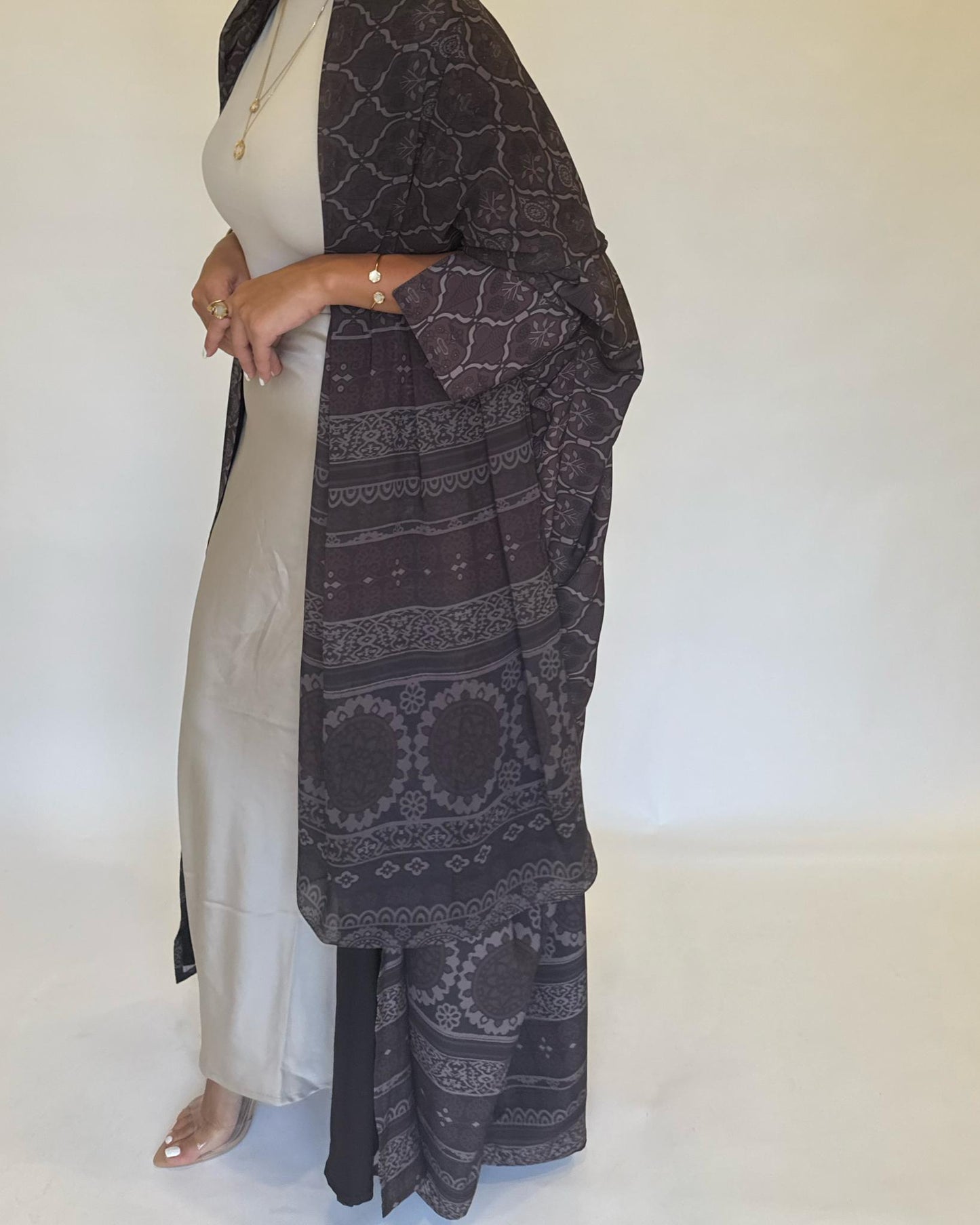 A261 - Brown Summery Pattern Abaya