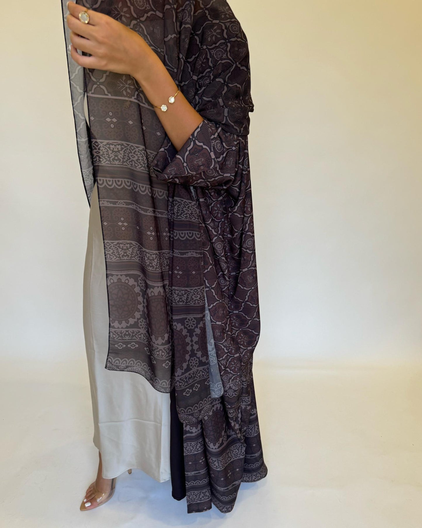 A261 - Brown Summery Pattern Abaya