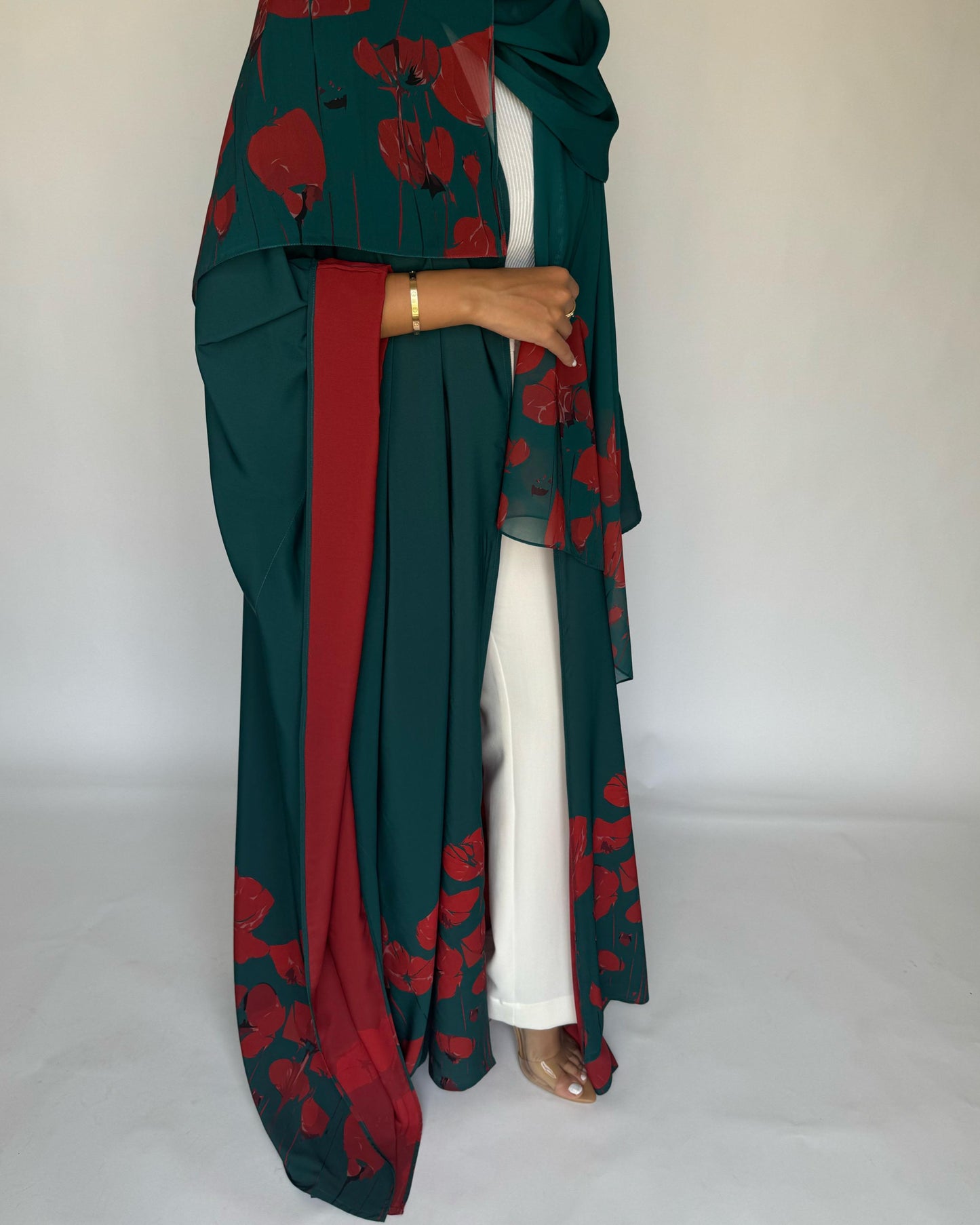 A273 - Blue & Red Flower Abaya