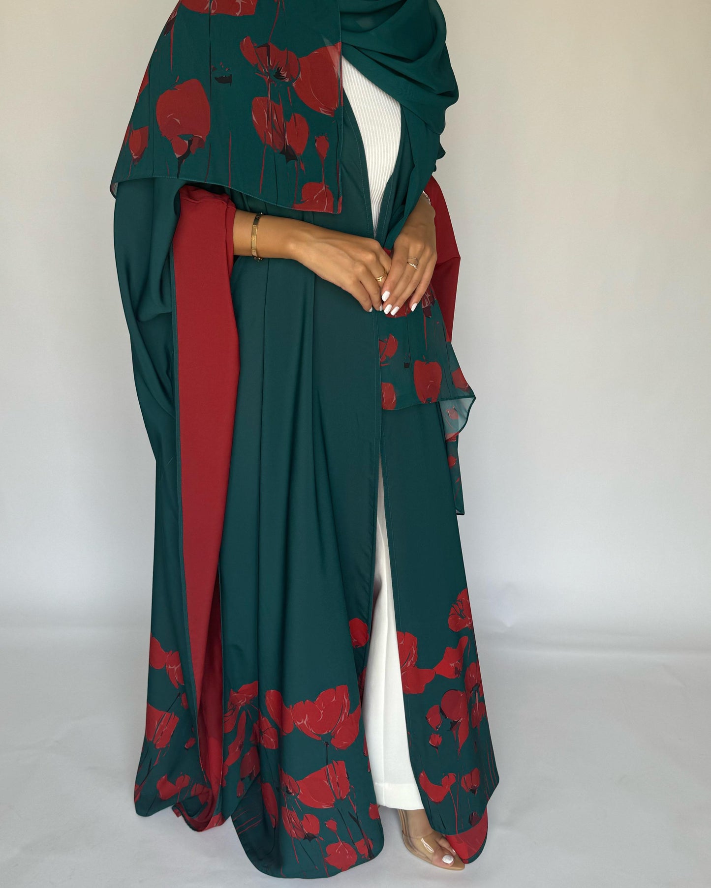 A273 - Blue & Red Flower Abaya