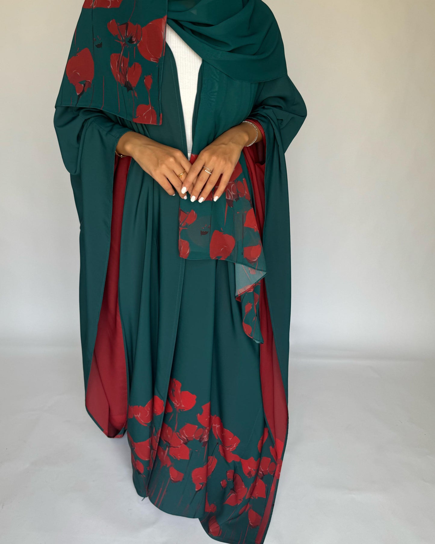 A273 - Blue & Red Flower Abaya