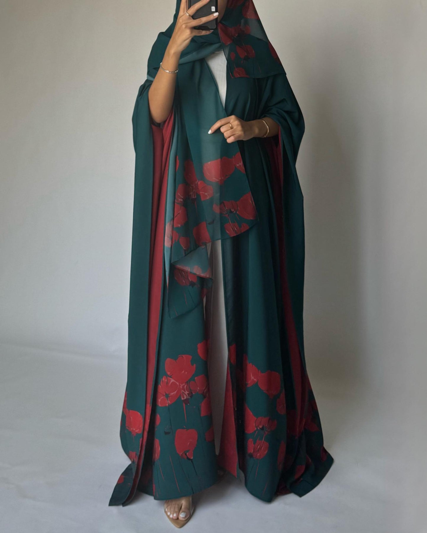 A273 - Blue & Red Flower Abaya