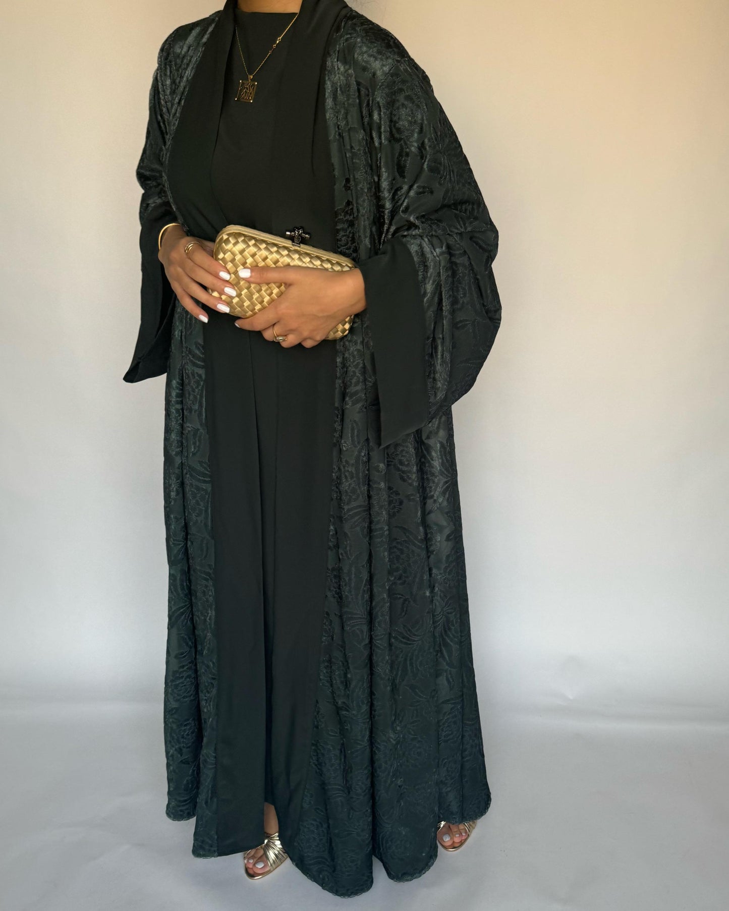 A296 - Green Velvet Pattern A-Cut Abaya & Velvet Head Scarf