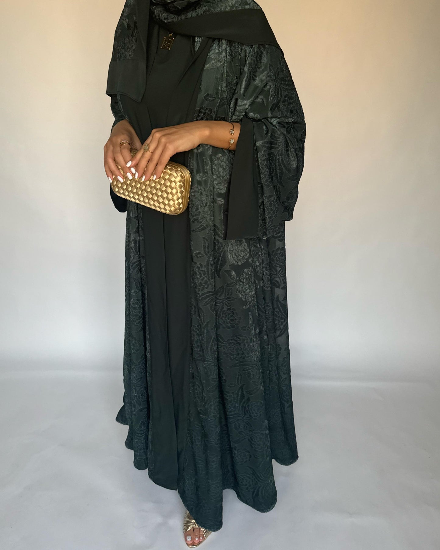 A296 - Green Velvet Pattern A-Cut Abaya & Velvet Head Scarf