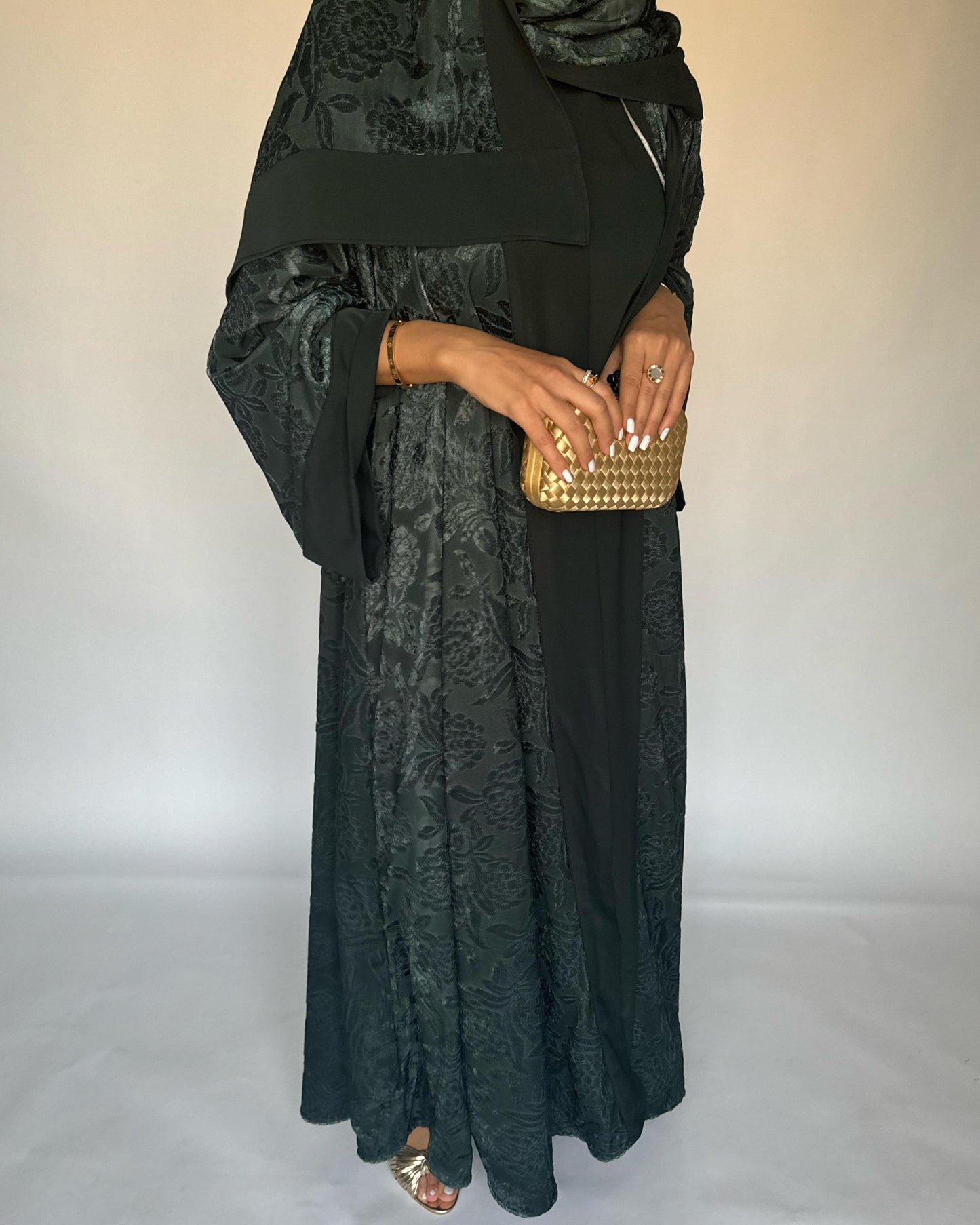 A296 - Green Velvet Pattern A-Cut Abaya & Velvet Head Scarf