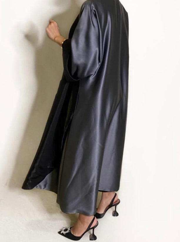 A052 - Elegant abaya