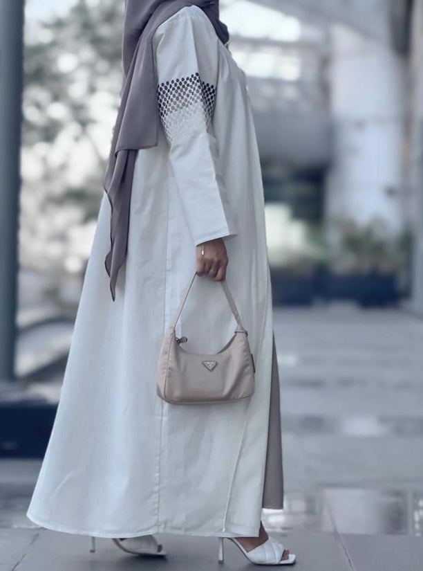 A051 - Linen abaya