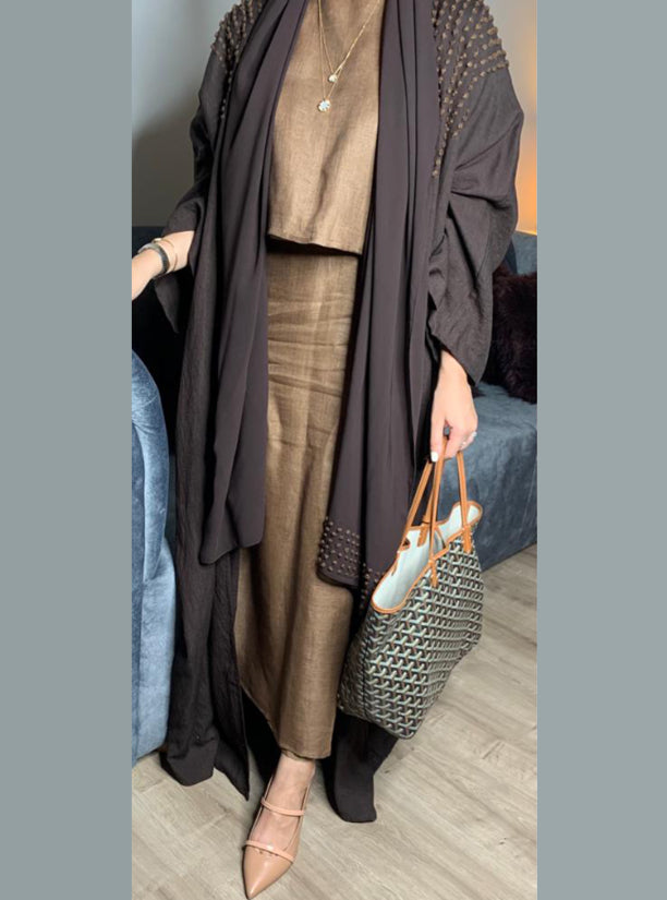 A006 - Brown Abaya